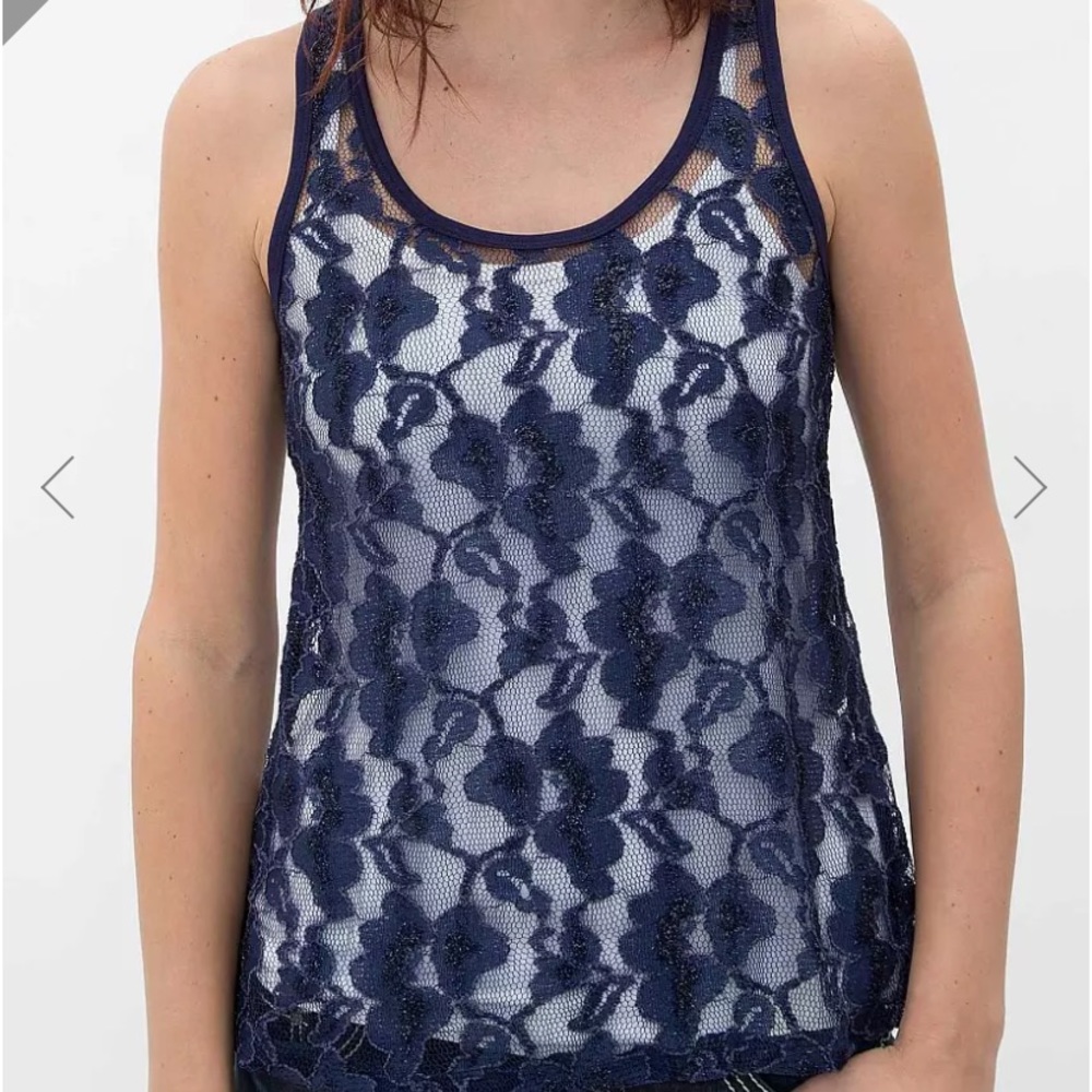 BKE BOUTIQUE BLUE TANK TOP SIZE M GREAT CONDITION ✨